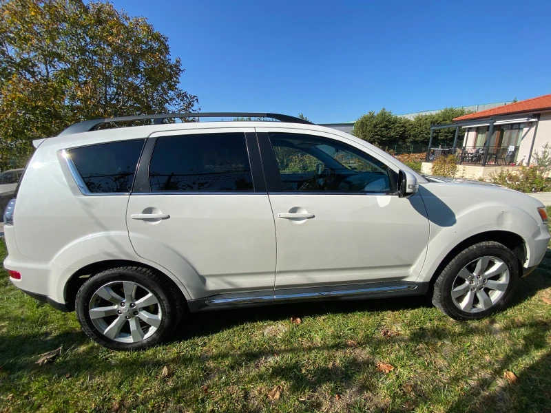 Mitsubishi Outlander 2.2D 4x4 6+ 1 , снимка 8 - Автомобили и джипове - 47811747