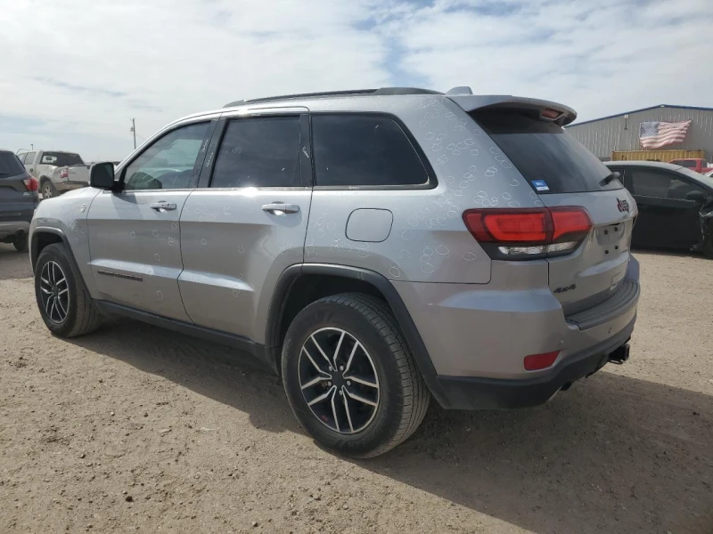 Jeep Grand cherokee  TRAILHAWK Диг.табло* 8ZF* Обдух* LED* , снимка 2 - Автомобили и джипове - 48618987