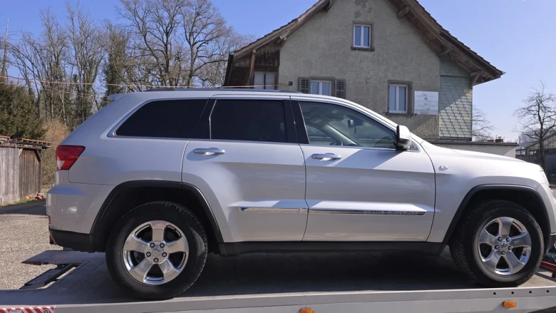 Jeep Grand cherokee 3.0 CRD, снимка 3 - Автомобили и джипове - 49487609