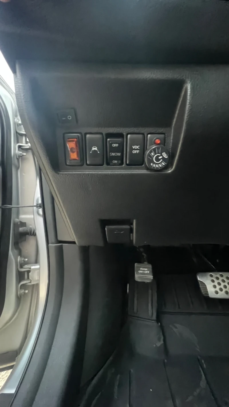 Infiniti Fx 35, снимка 12 - Автомобили и джипове - 51726666