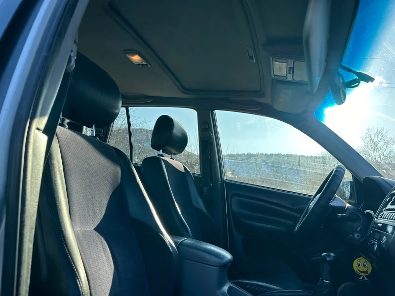 Toyota Rav4 2.0i LPG, снимка 11 - Автомобили и джипове - 53135701