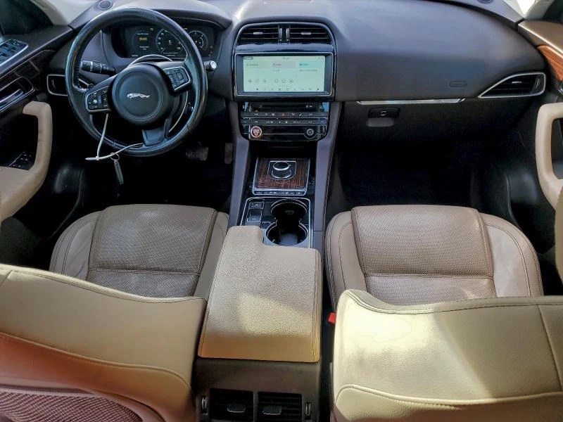 Jaguar F-PACE 2.0L 4 All wheel drive, снимка 12 - Автомобили и джипове - 53343571