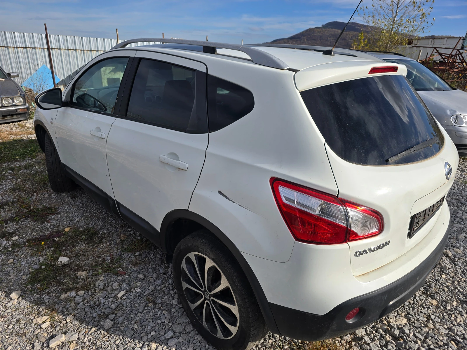 Nissan Qashqai 1.5DCI - изображение 4