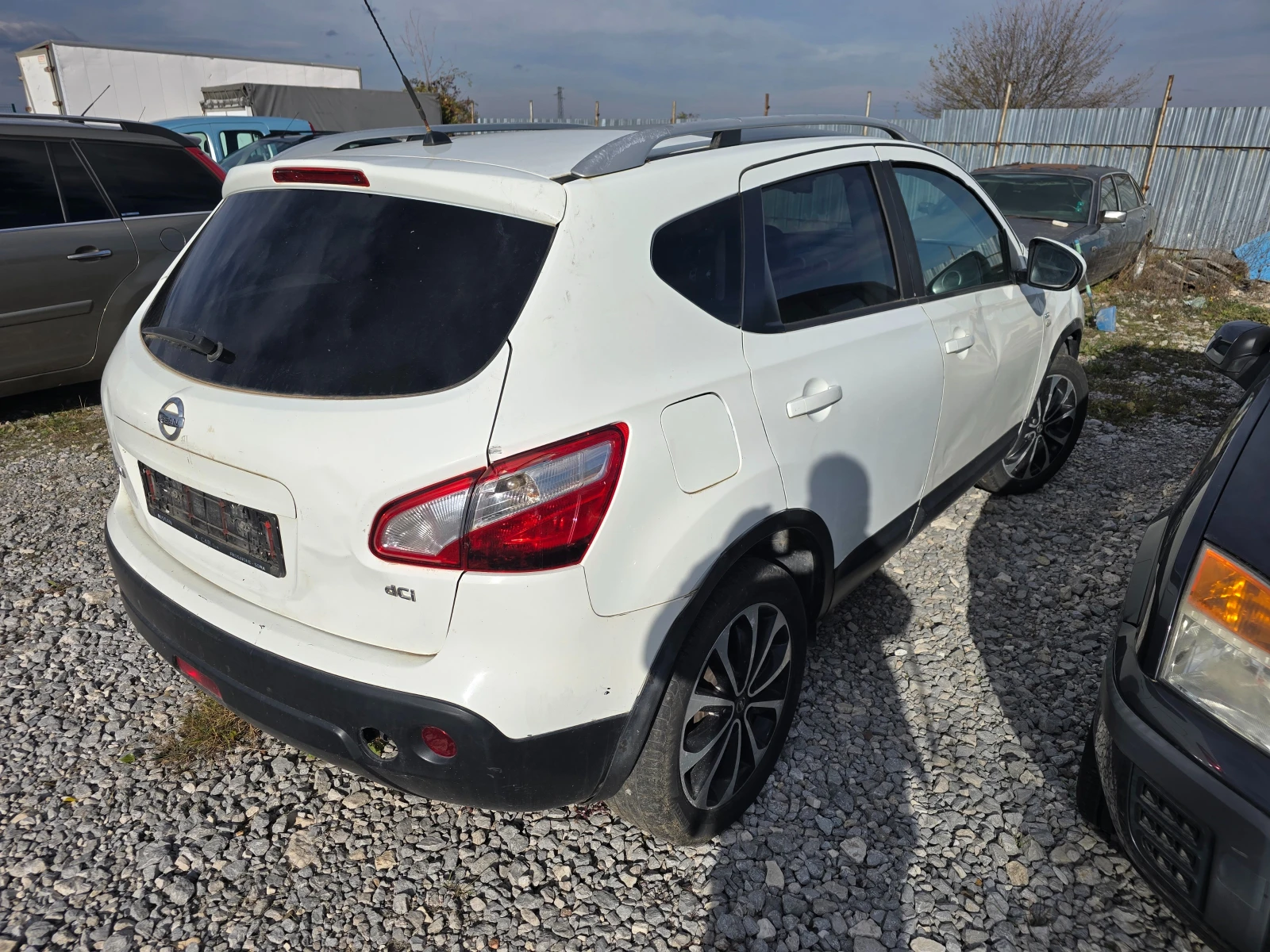 Nissan Qashqai 1.5DCI - изображение 5