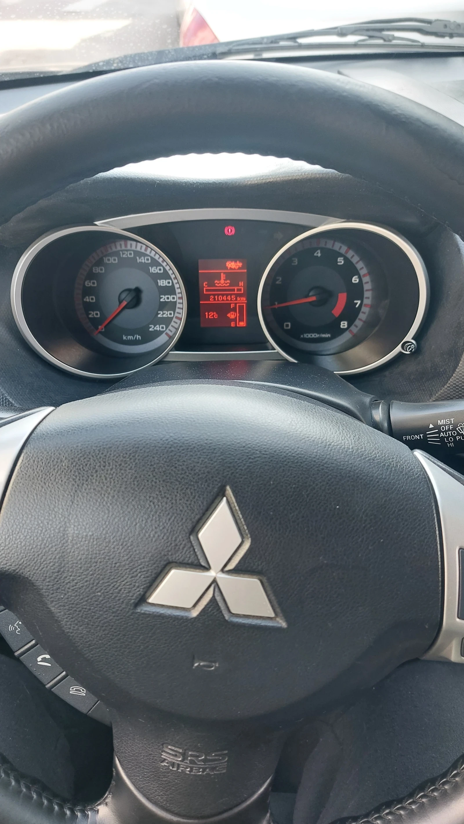 Mitsubishi Outlander Бензин 4х4 ръчка - изображение 7