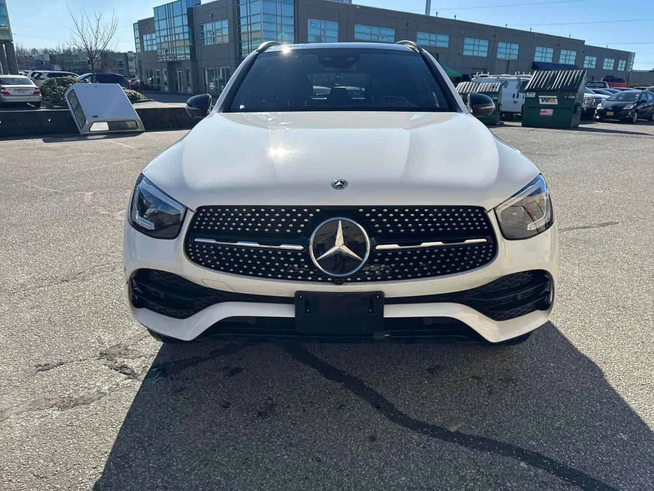 Mercedes-Benz GLC 300  CARFAX / 360 / DISTRONIC / PANO , снимка 6 - Автомобили и джипове - 53739771