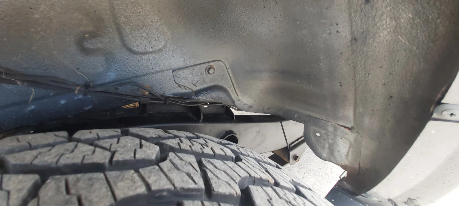 Daihatsu Feroza 1.6i-16V-ITALIA-GAZ, снимка 16 - Автомобили и джипове - 54147820