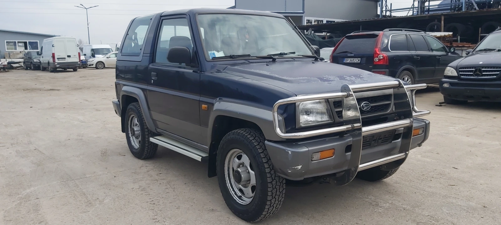 Daihatsu Feroza 1.6i-16V-ITALIA-GAZ, снимка 3 - Автомобили и джипове - 54147820