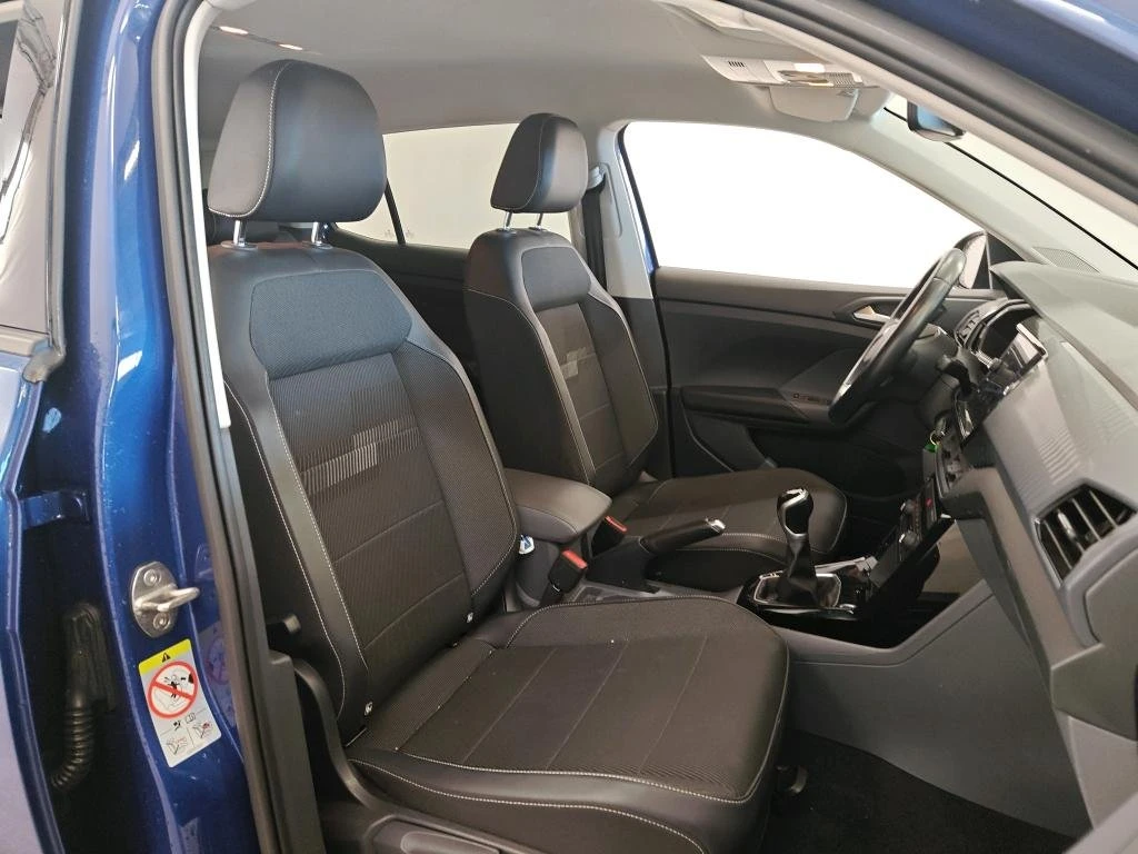 VW T-Cross 1.0 TSI Life, снимка 8 - Автомобили и джипове - 54452838
