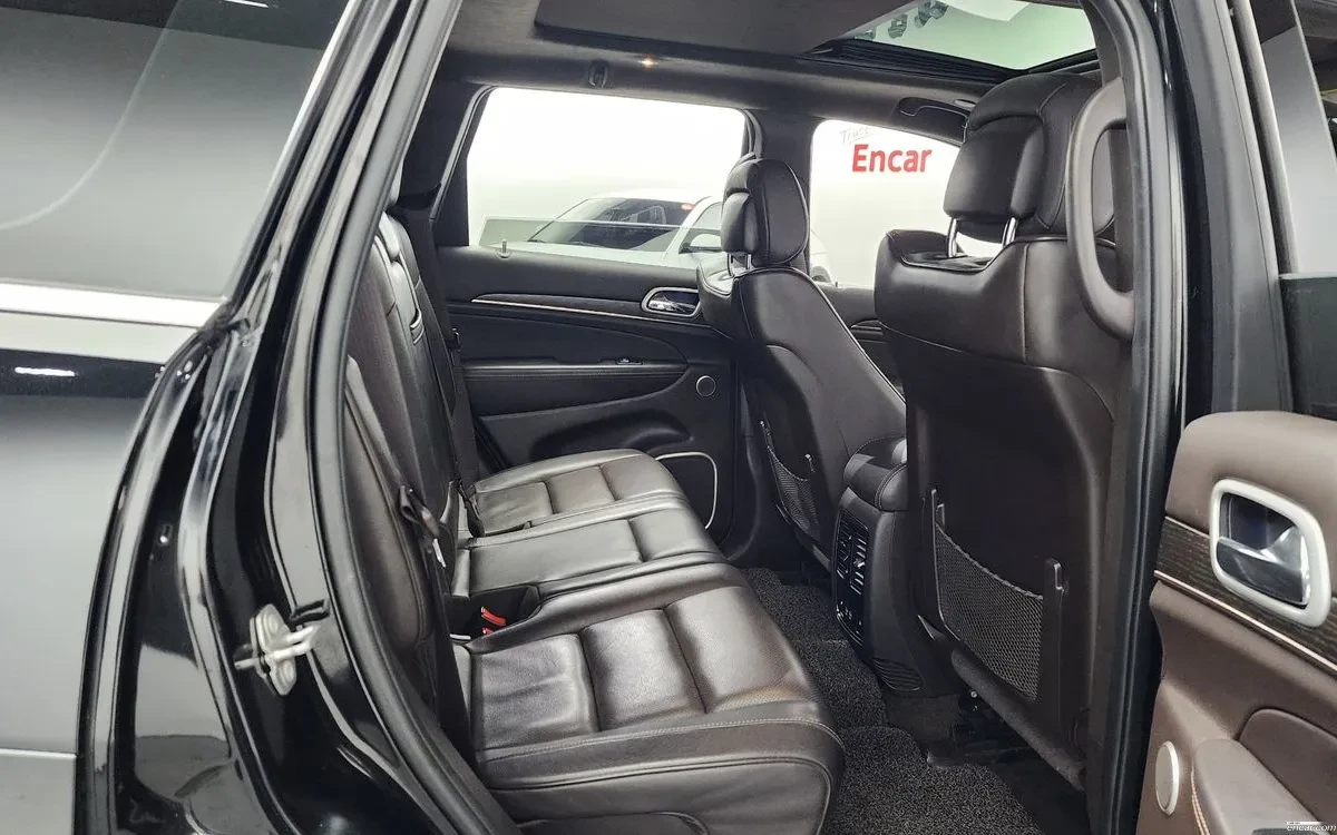 Jeep Grand cherokee 3.0 Diesel Summit, снимка 11 - Автомобили и джипове - 54763848