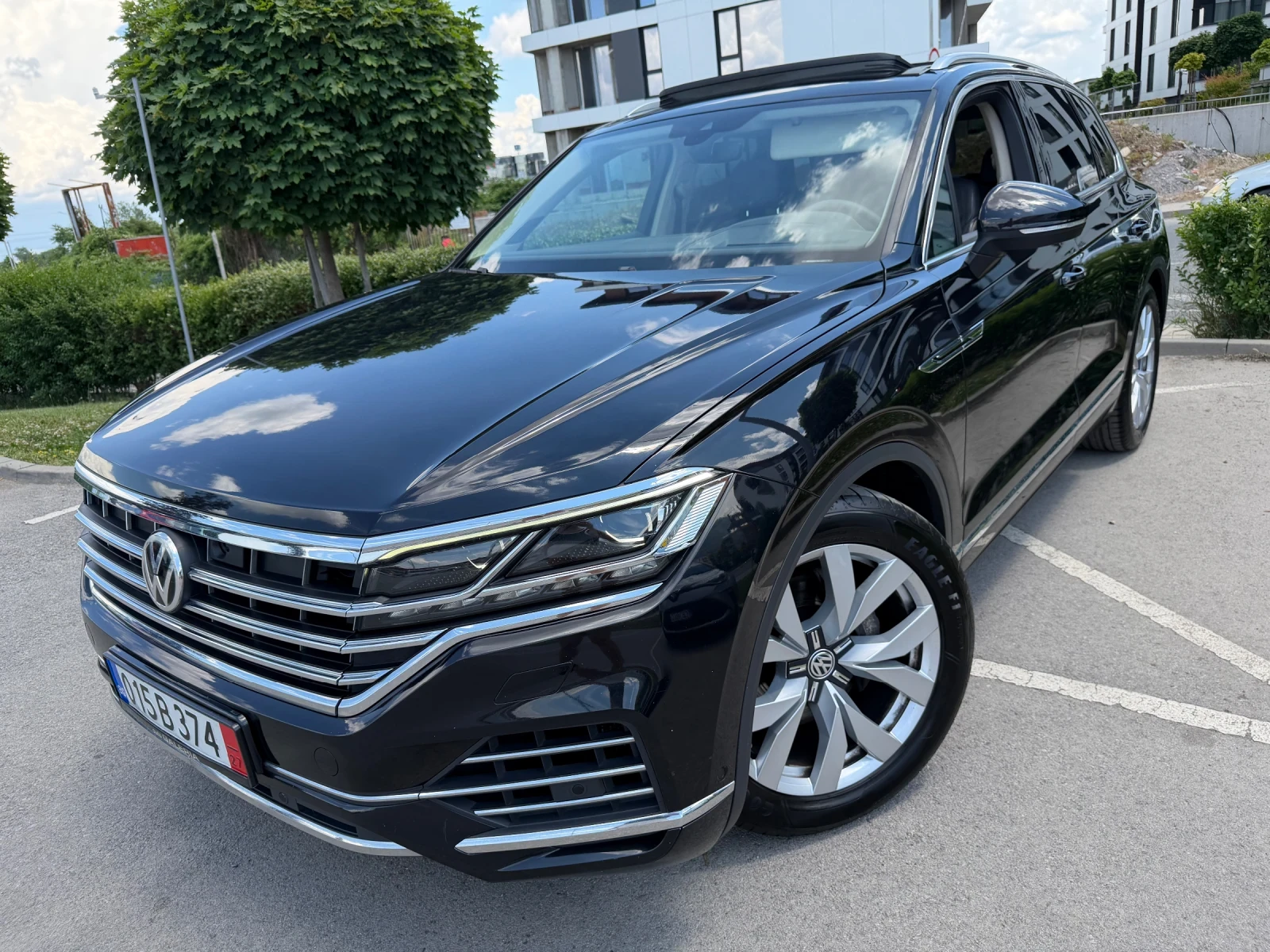 VW Touareg, снимка 6 - Автомобили и джипове - 54945826