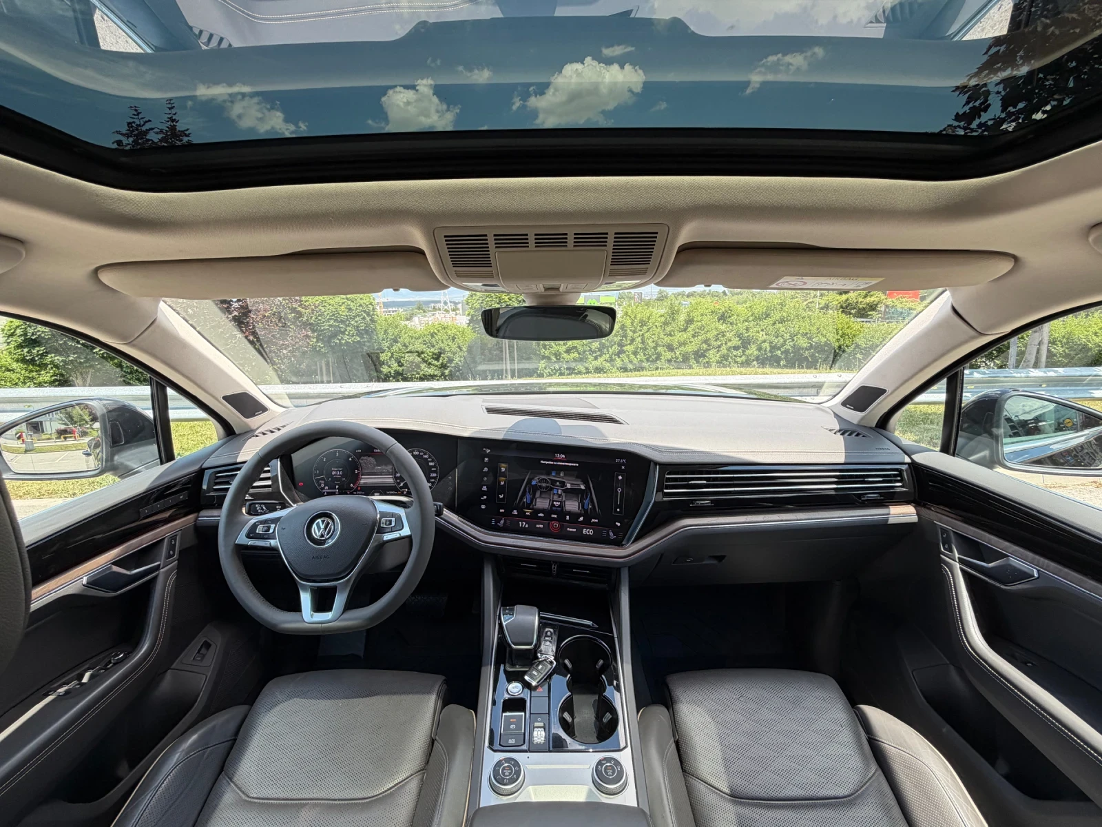 VW Touareg, снимка 10 - Автомобили и джипове - 54945826