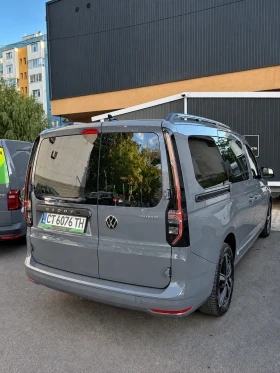 VW Caddy MAXI e-hybrid 7 места първи собственик 8000км., снимка 3
