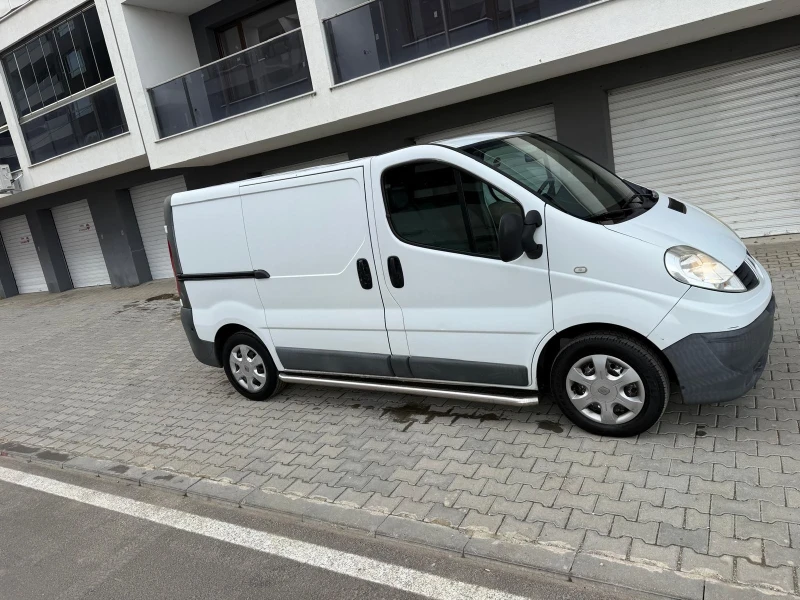 Renault Trafic, снимка 3 - Бусове и автобуси - 52631027