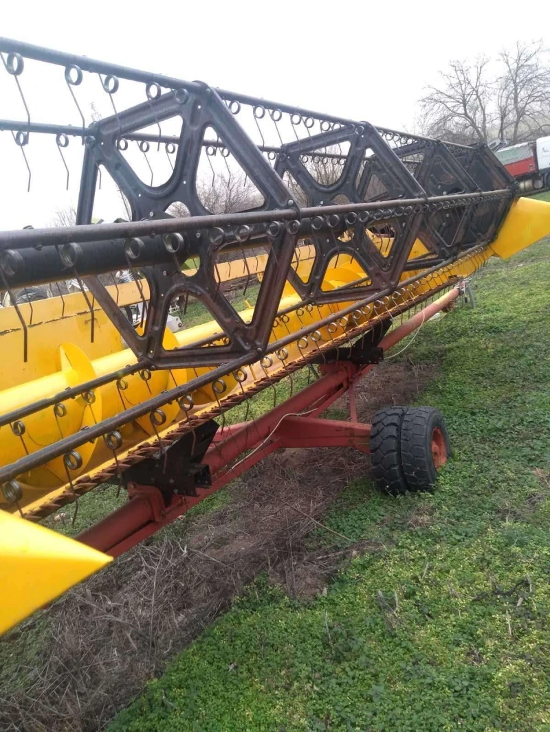 Комбайн New Holland CX840, снимка 17 - Селскостопанска техника - 48239641