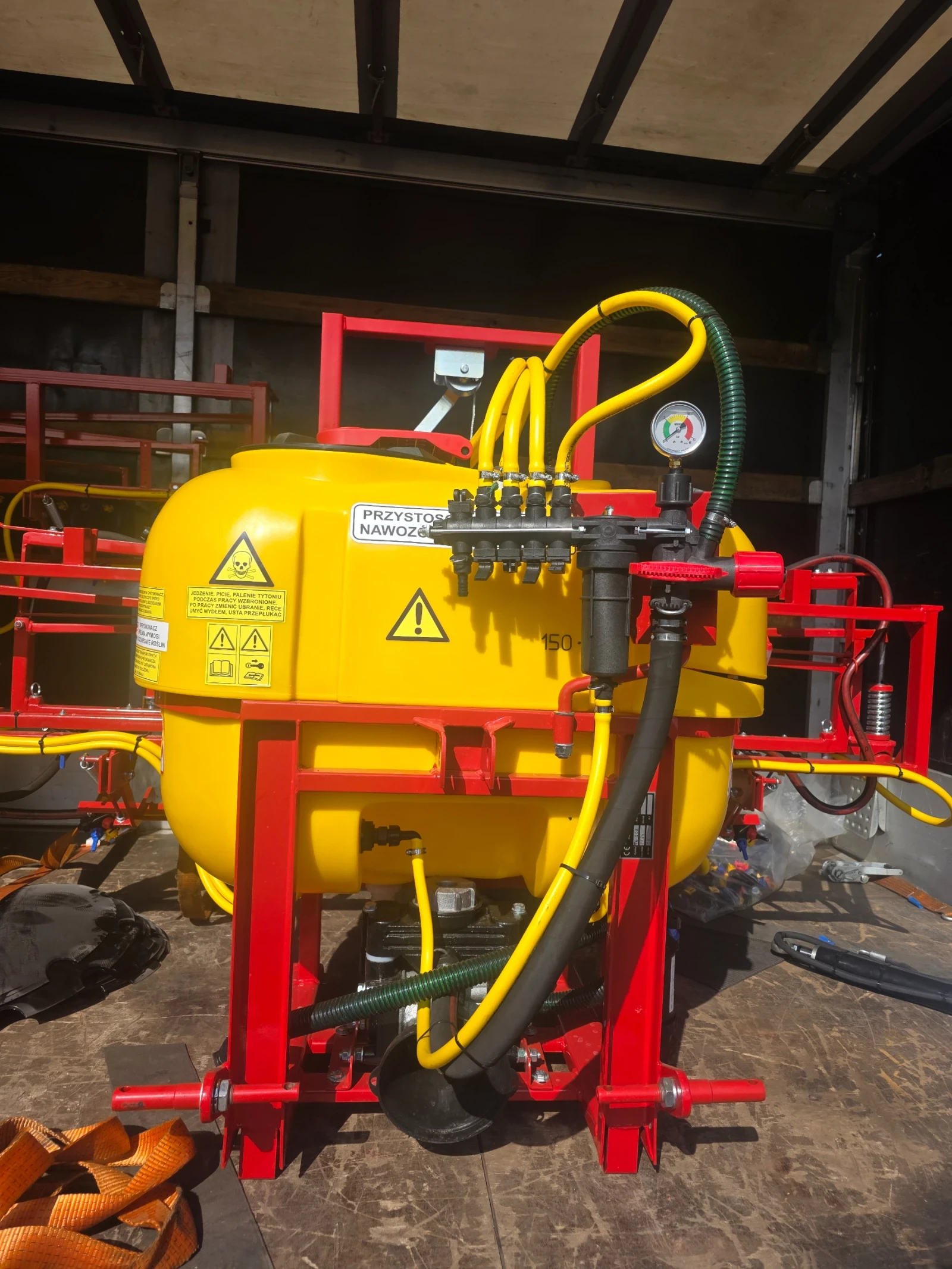 Пръскачка Друга марка ПОЛСКИ ПРЪСКАЧКИ ОТ 200Л:400Л:600Л:800Л И 1000Л, снимка 5 - Селскостопанска техника - 54004227