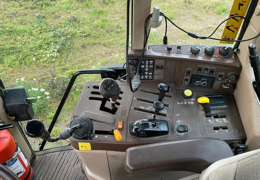 Трактор John Deere 6910 S, снимка 11 - Селскостопанска техника - 54965723