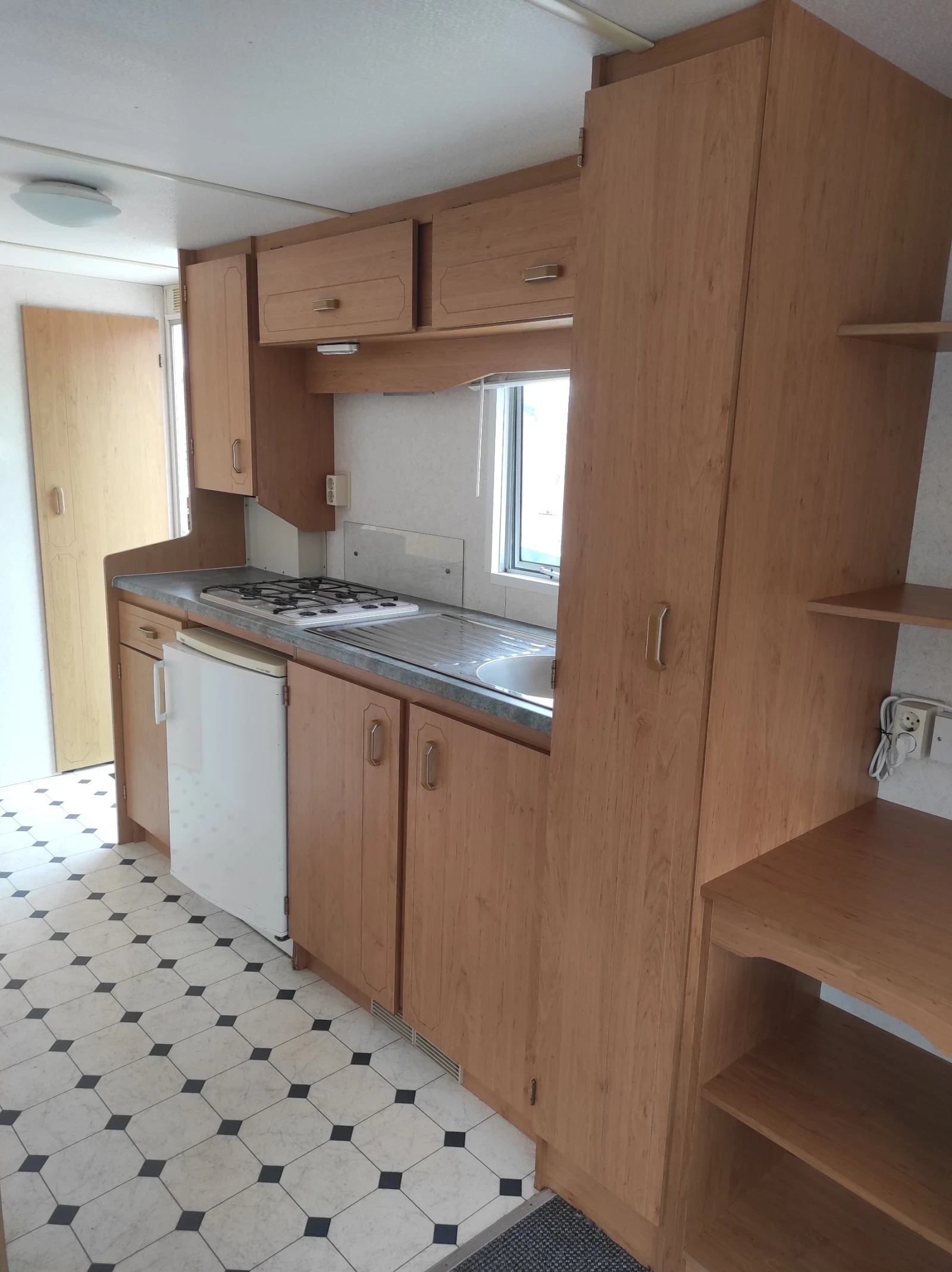 Каравана ABI STACARAVAN 900/310 - изображение 4