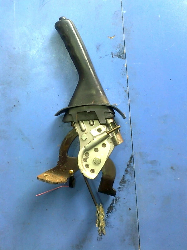 ръчна спирачка за Subaru outback 2.5 automatic