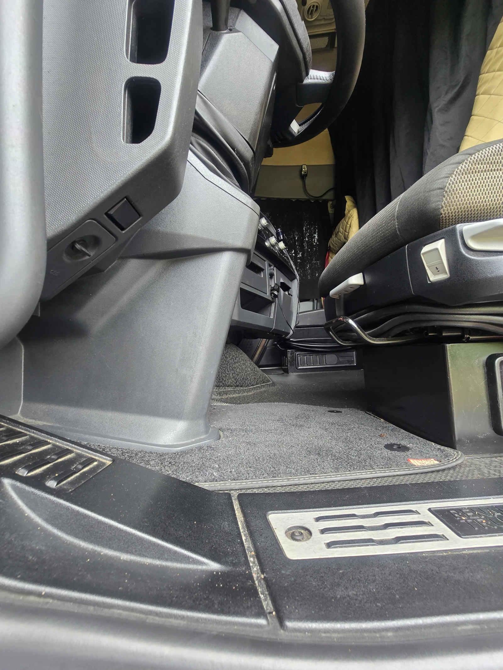 Renault T 520 EURO 6 под наем  Готов за работа, снимка 8 - Rent a car - 54634716