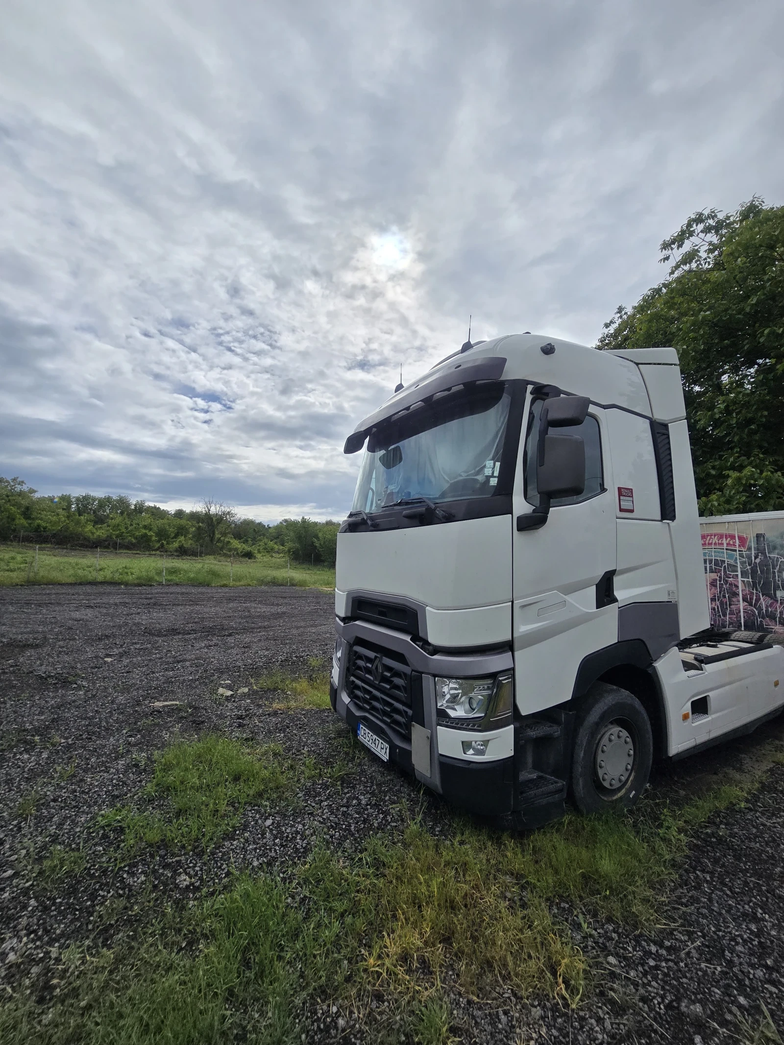 Renault T 520 EURO 6 под наем  Готов за работа
