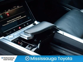 Audi E-Tron TECHNIK 55 * B&O * HEAD UP * ОБДУХВАНЕ * 70184КМ *, снимка 10