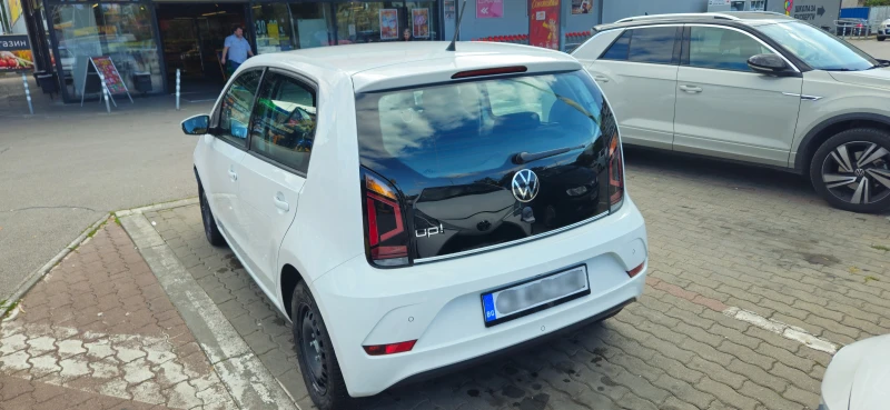 VW Up, снимка 3 - Автомобили и джипове - 49202061