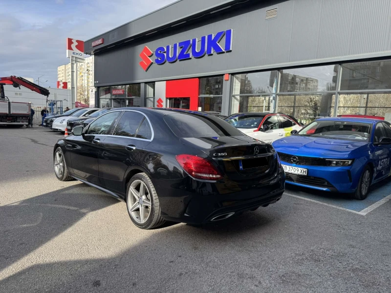 Mercedes-Benz C 300 AMG 4 MATIC, снимка 4 - Автомобили и джипове - 48154907