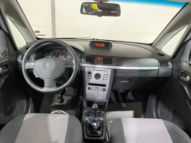 Opel Meriva 1.7D, снимка 8 - Автомобили и джипове - 48281343