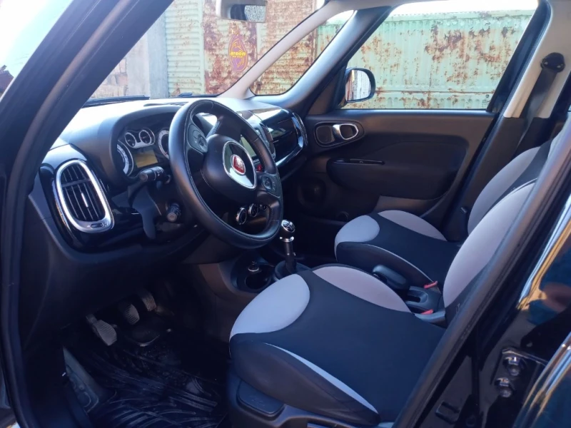 Fiat 500L 1.6, снимка 6 - Автомобили и джипове - 51683993