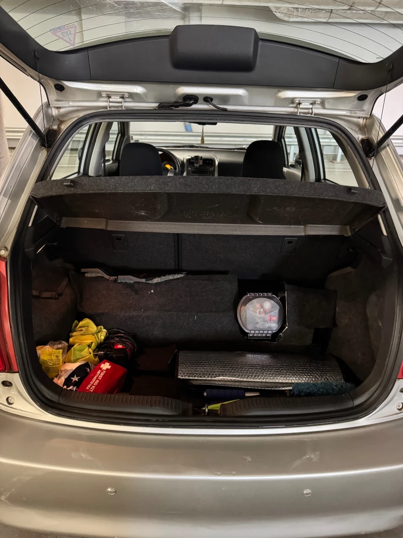 Toyota Auris 1.6 Газ/Бензин, снимка 5 - Автомобили и джипове - 52136466