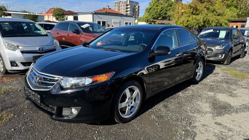 Honda Accord 2.4i 6ск., Navi, PDC, Камера, Темпомат, Кожа, Шибе
