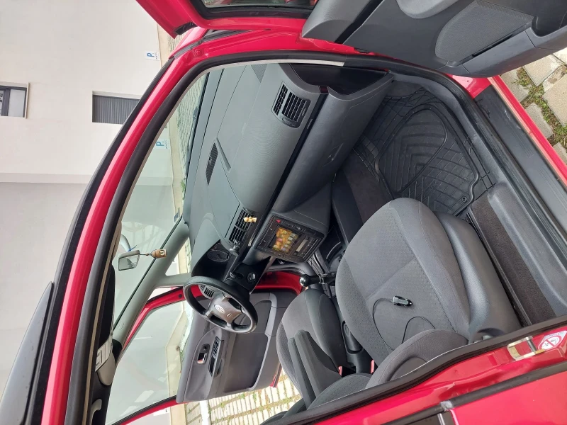 VW Sharan, снимка 7 - Автомобили и джипове - 52265653