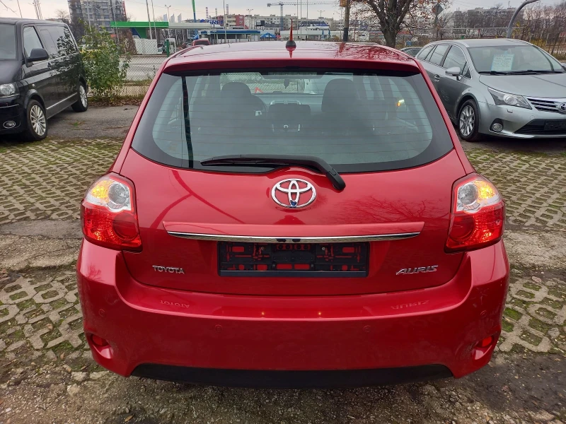 Toyota Auris  КАТО НОВА, FACELIFT, 163 Х.КМ, СЕРВ, КНИЖ, SOL , снимка 5 - Автомобили и джипове - 52653832