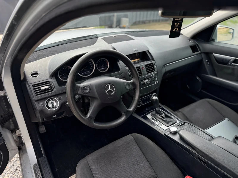 Mercedes-Benz C 220 2.2CDI BlueEfficiency Classic, снимка 5 - Автомобили и джипове - 52705956