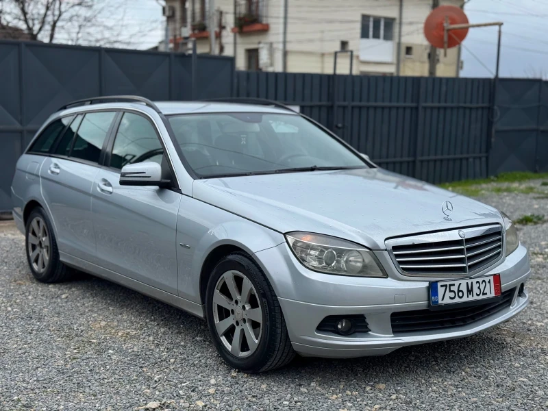 Mercedes-Benz C 220 2.2CDI BlueEfficiency Classic, снимка 2 - Автомобили и джипове - 52705956