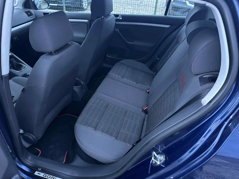 VW Golf 1.6i* 102кс* Климатик* Германия* Оригинал* Топ, снимка 9 - Автомобили и джипове - 52664953