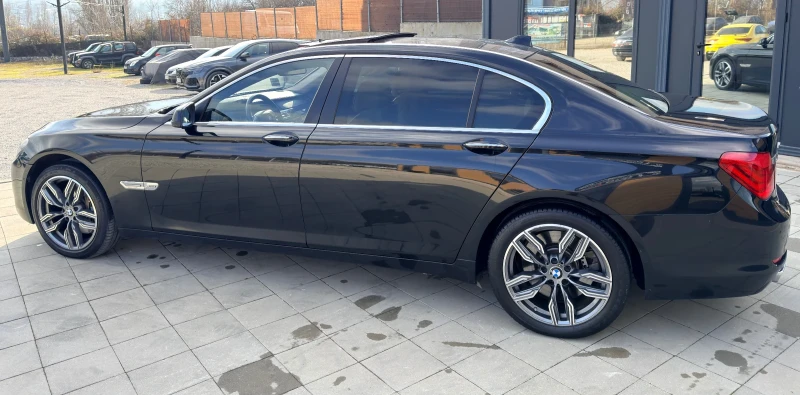BMW 750 Li/ВСИЧКИ ЕКСТРИ/ЕВРОПЕЙСКА, снимка 4 - Автомобили и джипове - 52883795