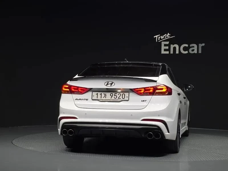 Hyundai Elantra, снимка 4 - Автомобили и джипове - 56724880