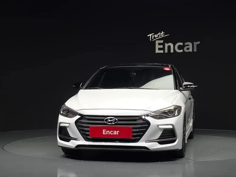 Hyundai Elantra, снимка 3 - Автомобили и джипове - 56724880