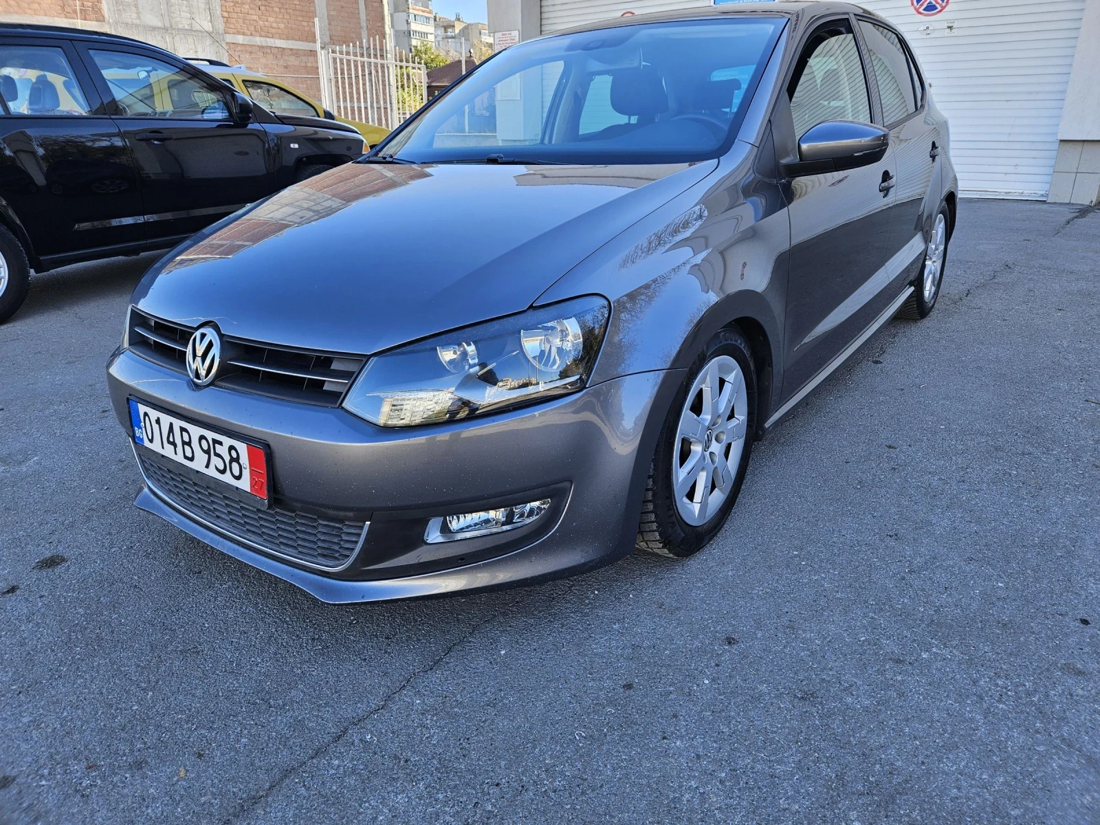 VW Polo 1.4i/85кс/ЕВРО 5/ СТАРИЯ МОТОР/СТАВА ЗА ГАЗ/НАВИ - изображение 2