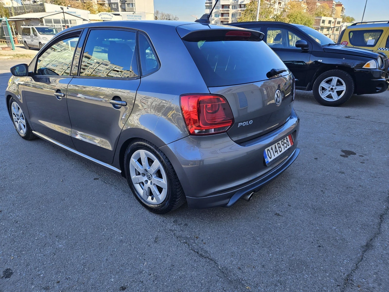 VW Polo 1.4i/85кс/ЕВРО 5/ СТАРИЯ МОТОР/СТАВА ЗА ГАЗ/НАВИ - изображение 6