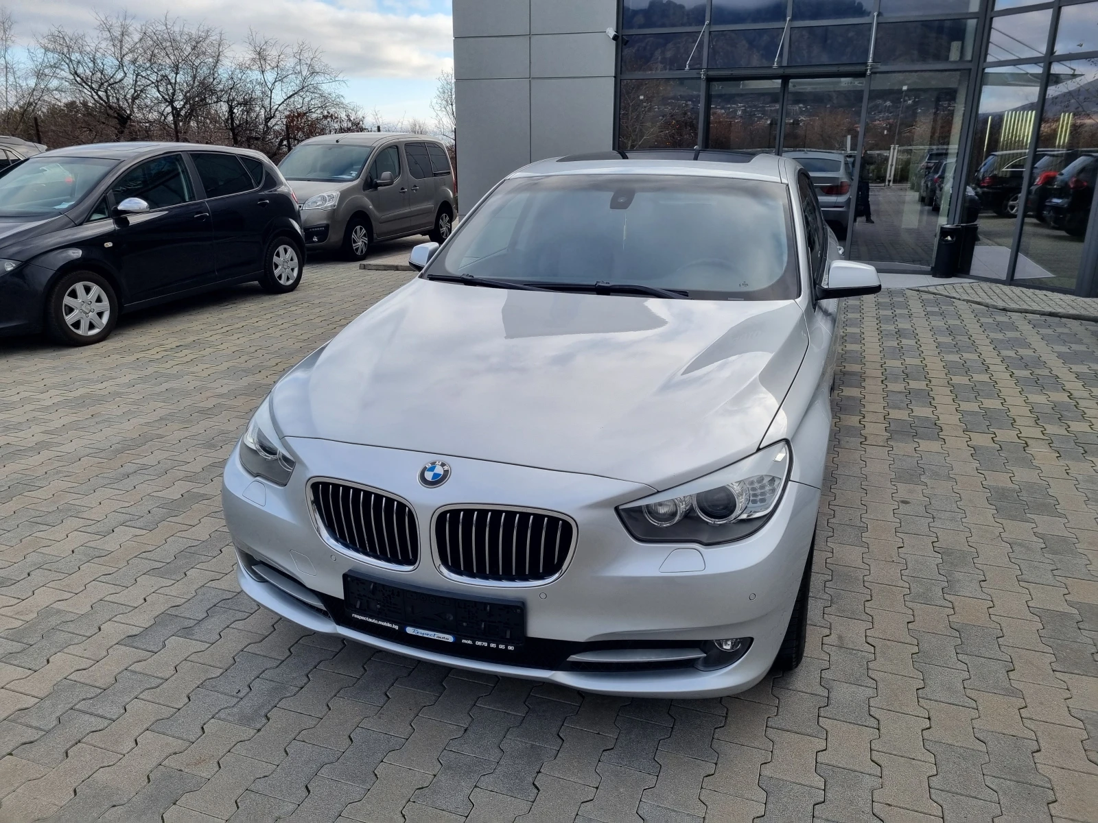 BMW 5 Gran Turismo XDrive-245кс Панорама, Кожа, КАМЕРА - изображение 3