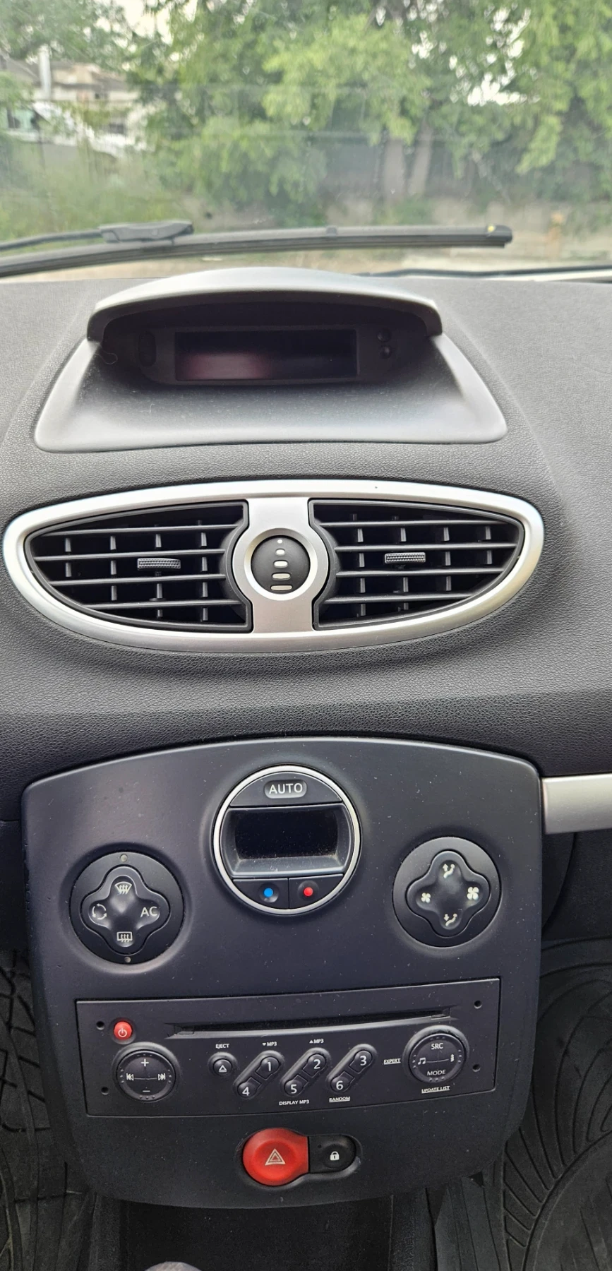 Renault Clio  - изображение 6