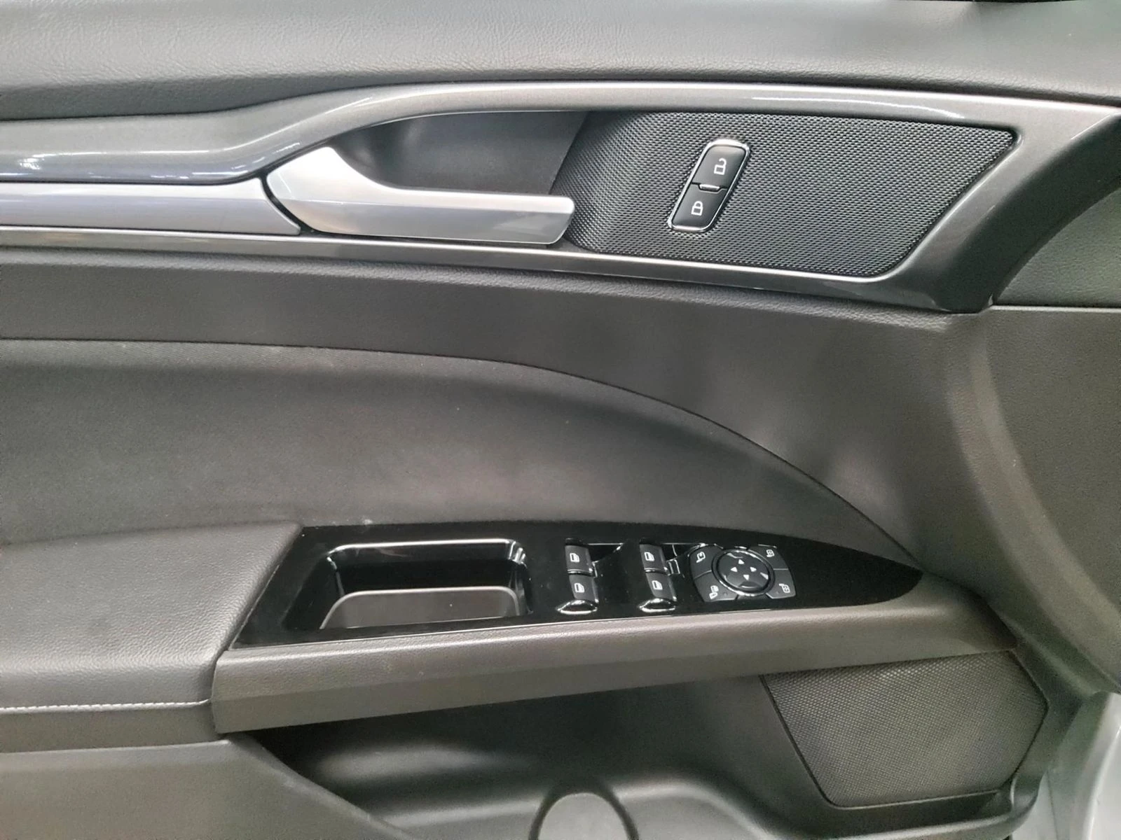 Ford Mondeo 2.0/TURNIER/150HP/TITANIUM/ECOBLUE/ACC/LED/192f - изображение 10
