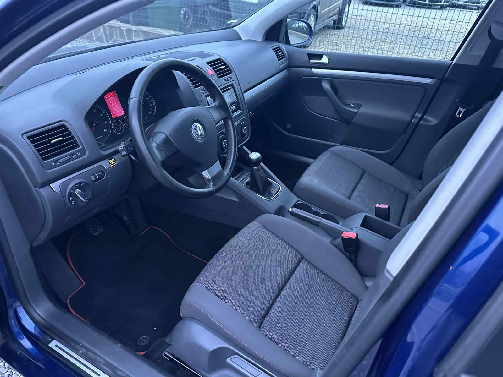 VW Golf 1.6i* 102* * * *  | Mobile.bg   8