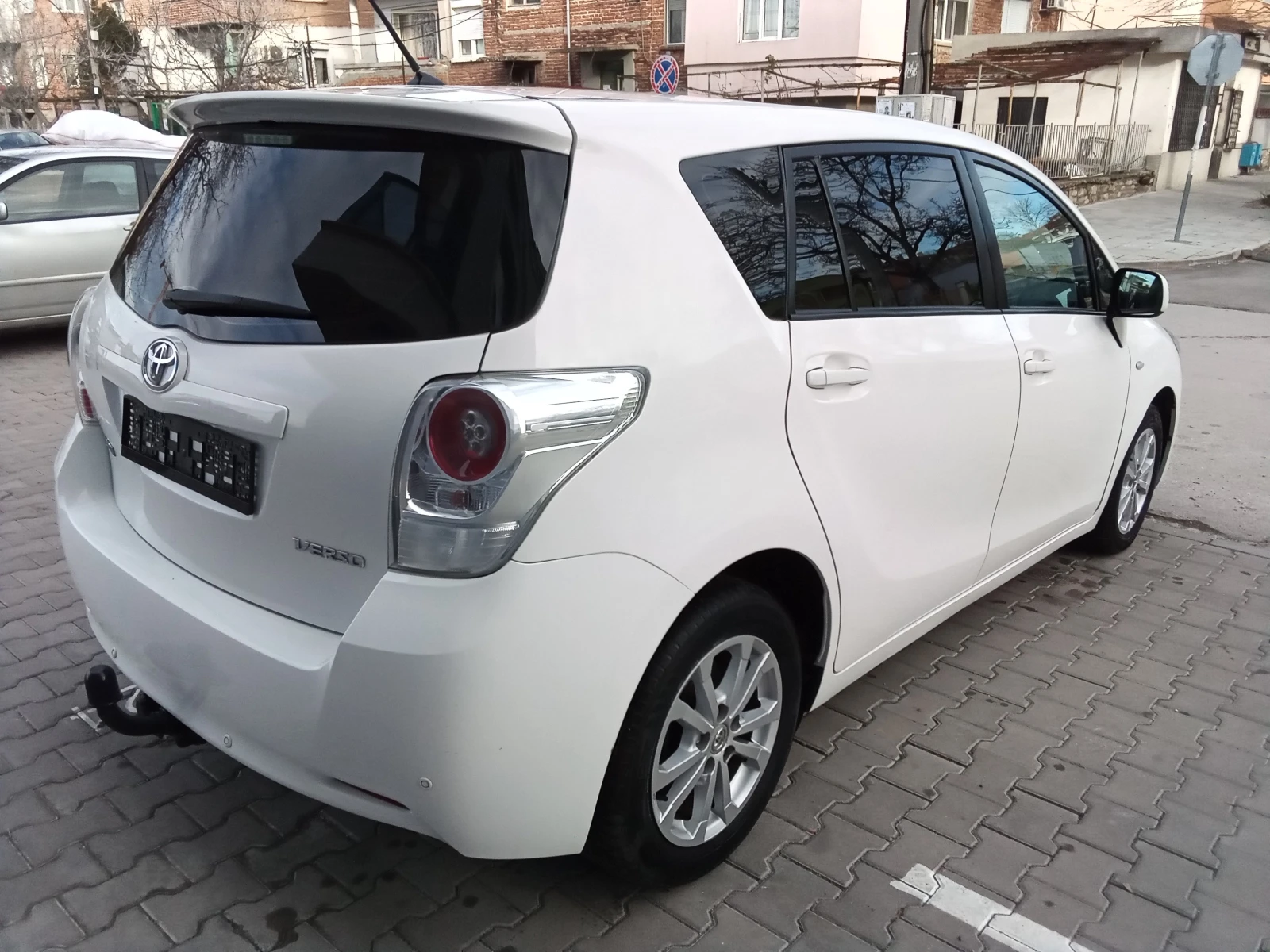 Toyota Verso 2.0D4D-126kc. �������� | Mobile.bg � ����������� 8
