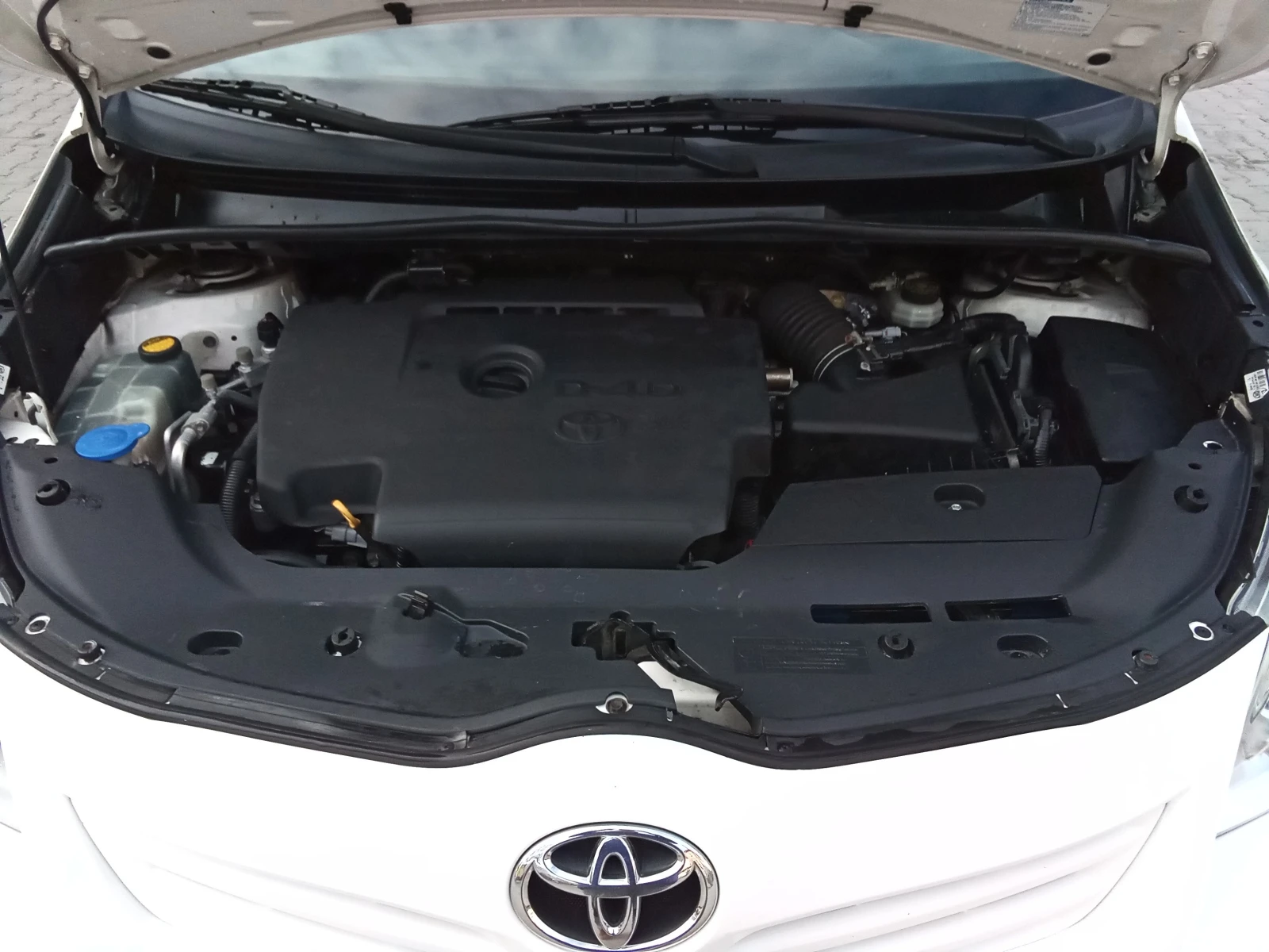 Toyota Verso 2.0D4D-126kc. �������� | Mobile.bg � ����������� 15