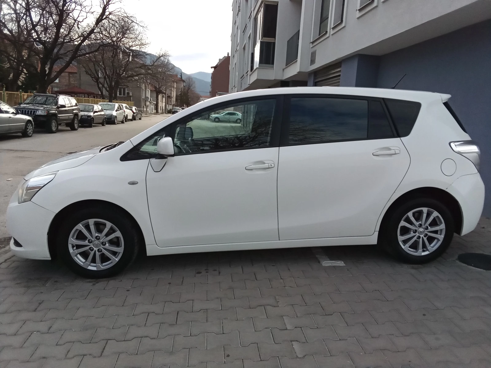 Toyota Verso 2.0D4D-126kc. �������� | Mobile.bg � ����������� 4