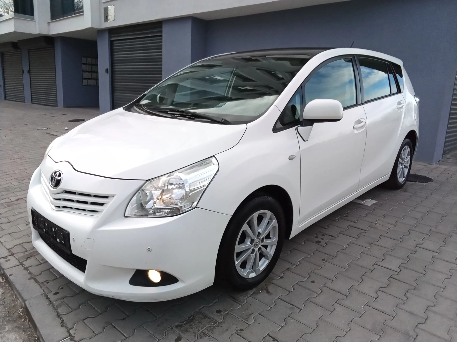 Toyota Verso 2.0D4D-126kc. �������� | Mobile.bg � ����������� 1